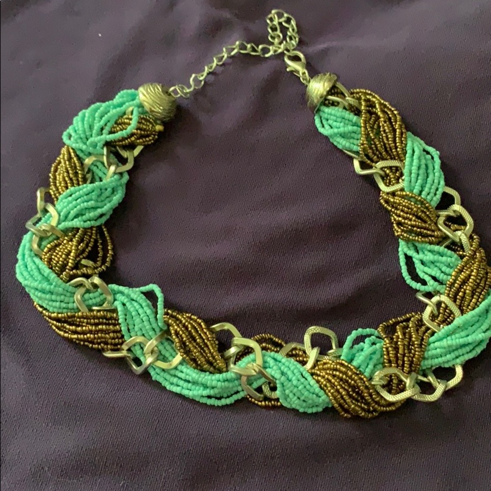 Turquoise beaded necklace